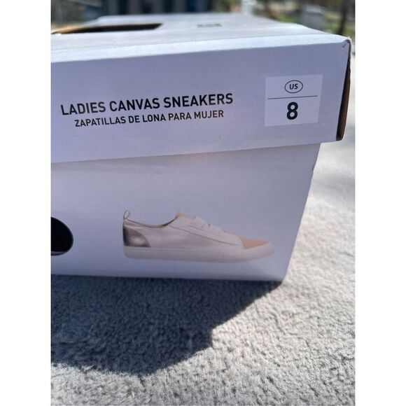 Serra Ladies 2-Tone Canvas Sneakers Woman’s Size 8 NEW - Picture 2 of 11